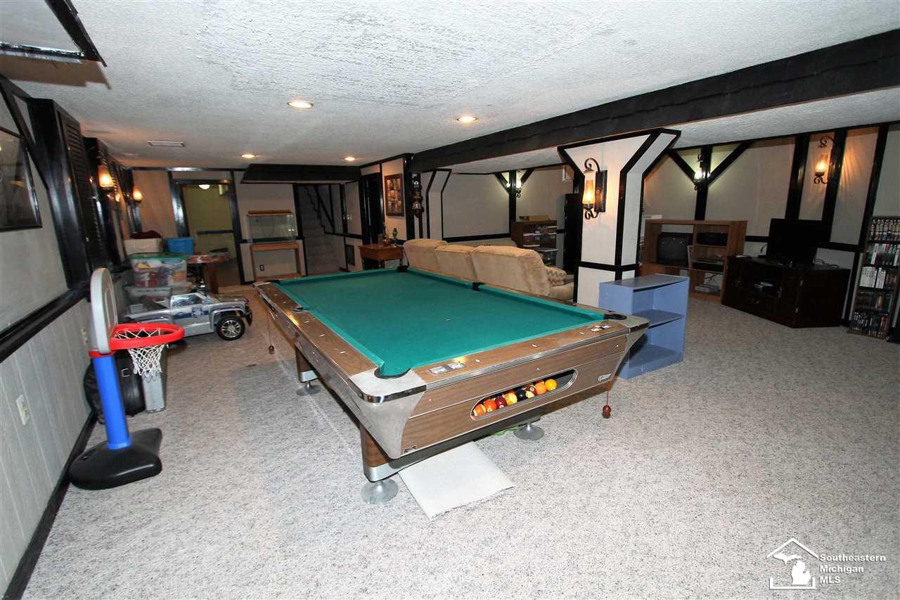 28375 Waltz Road New Boston, MI 48164 - Photo 46 of 46 50044486-45.JPG