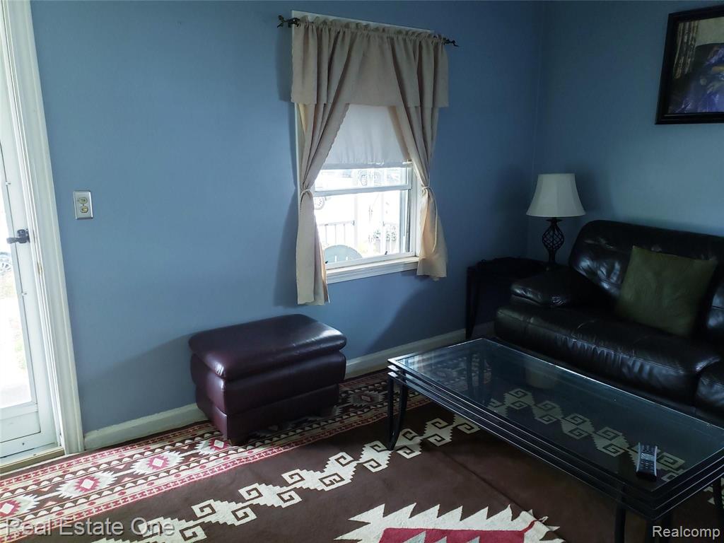 18212 Reed Street Melvindale, MI 48122 - Photo 13 of 33