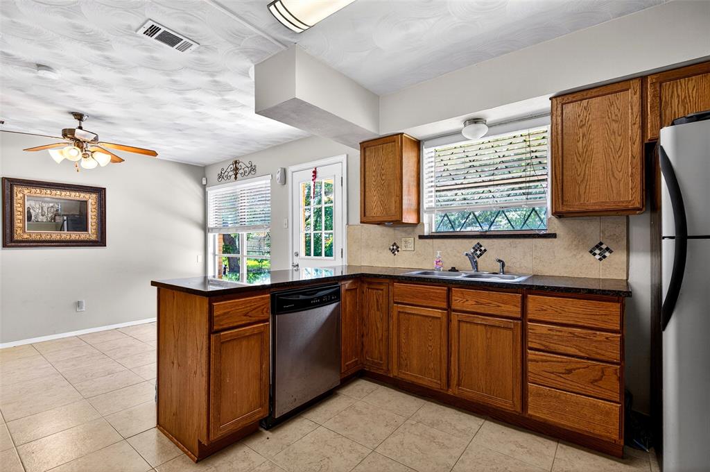 2718 Ridgewood Street Irving, TX 75062 - Photo 12 of 25 Kitchen