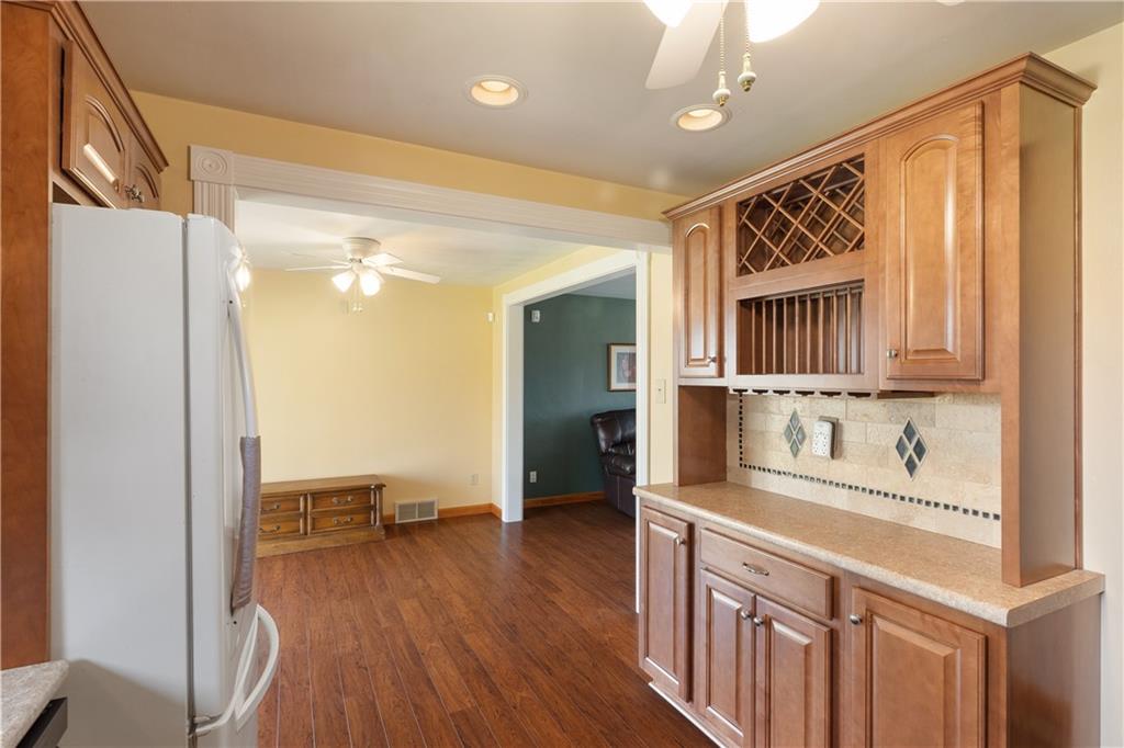 232 Lenore Drive McKees Rocks, PA 15136 - Photo 11 of 32