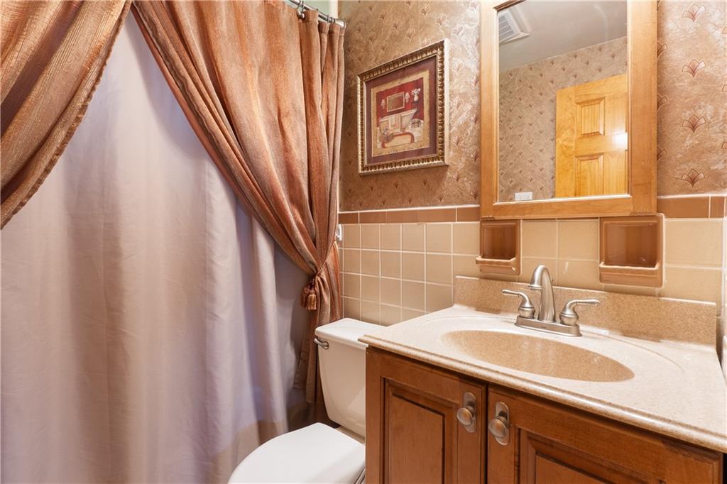 232 Lenore Drive McKees Rocks, PA 15136 - Photo 19 of 32