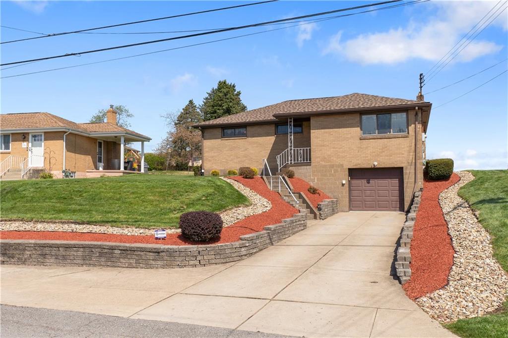 232 Lenore Drive McKees Rocks, PA 15136 - Photo 2 of 32