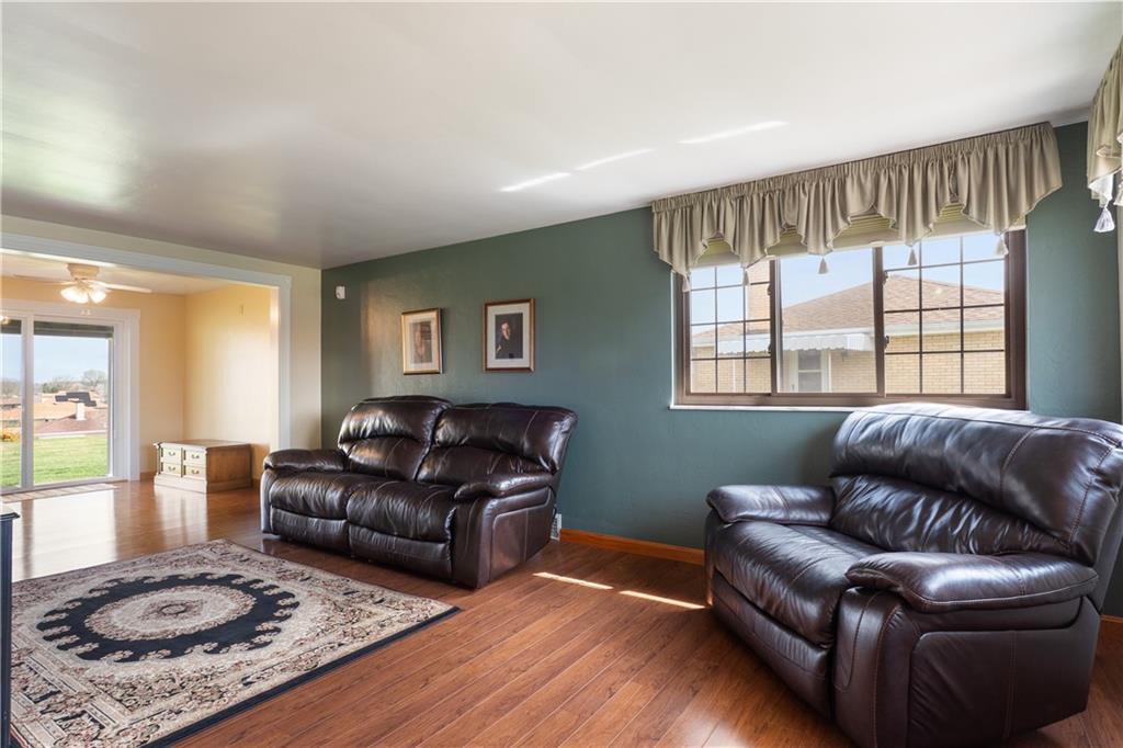 232 Lenore Drive McKees Rocks, PA 15136 - Photo 7 of 32