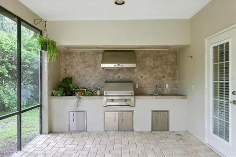 $869,000 | 2975 Whisper Lane North, Clearwater, FL 33762