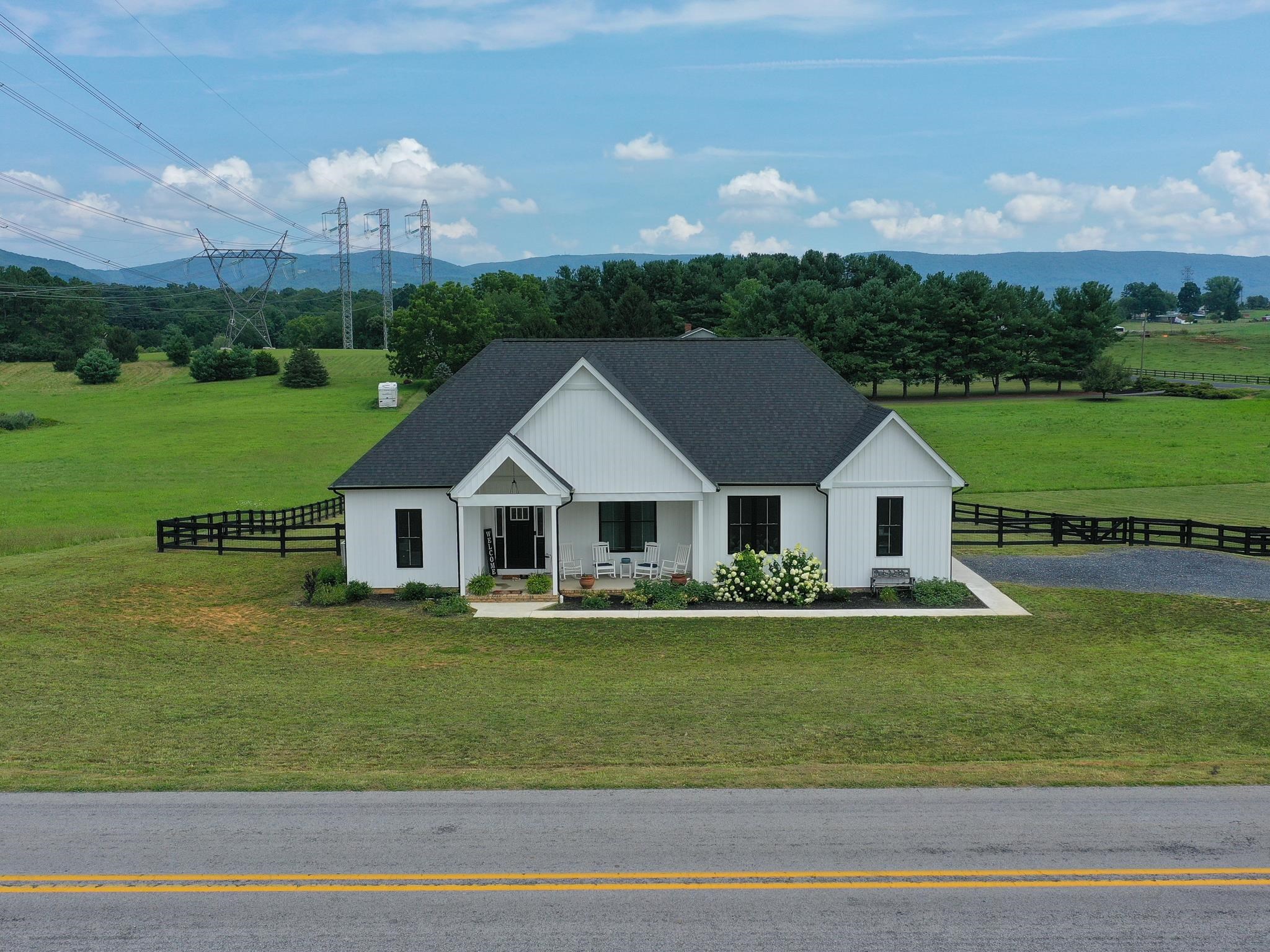 643 Cattle Scales Road Waynesboro, VA 22980 - Photo 8 of 35
