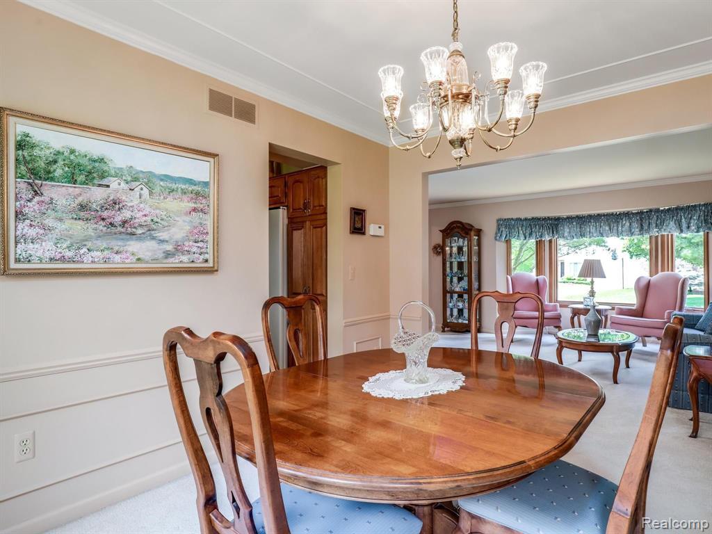 643 Shelley Drive Rochester Hills, MI 48307 - Photo 13 of 46