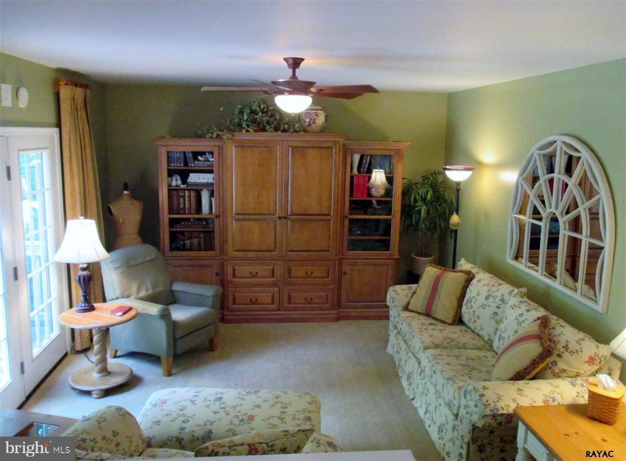 139 Meadow Road York, PA 17406 - Photo 17 of 35 Gallery Image 17