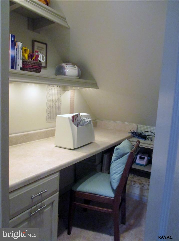 139 Meadow Road York, PA 17406 - Photo 22 of 35 Gallery Image 22