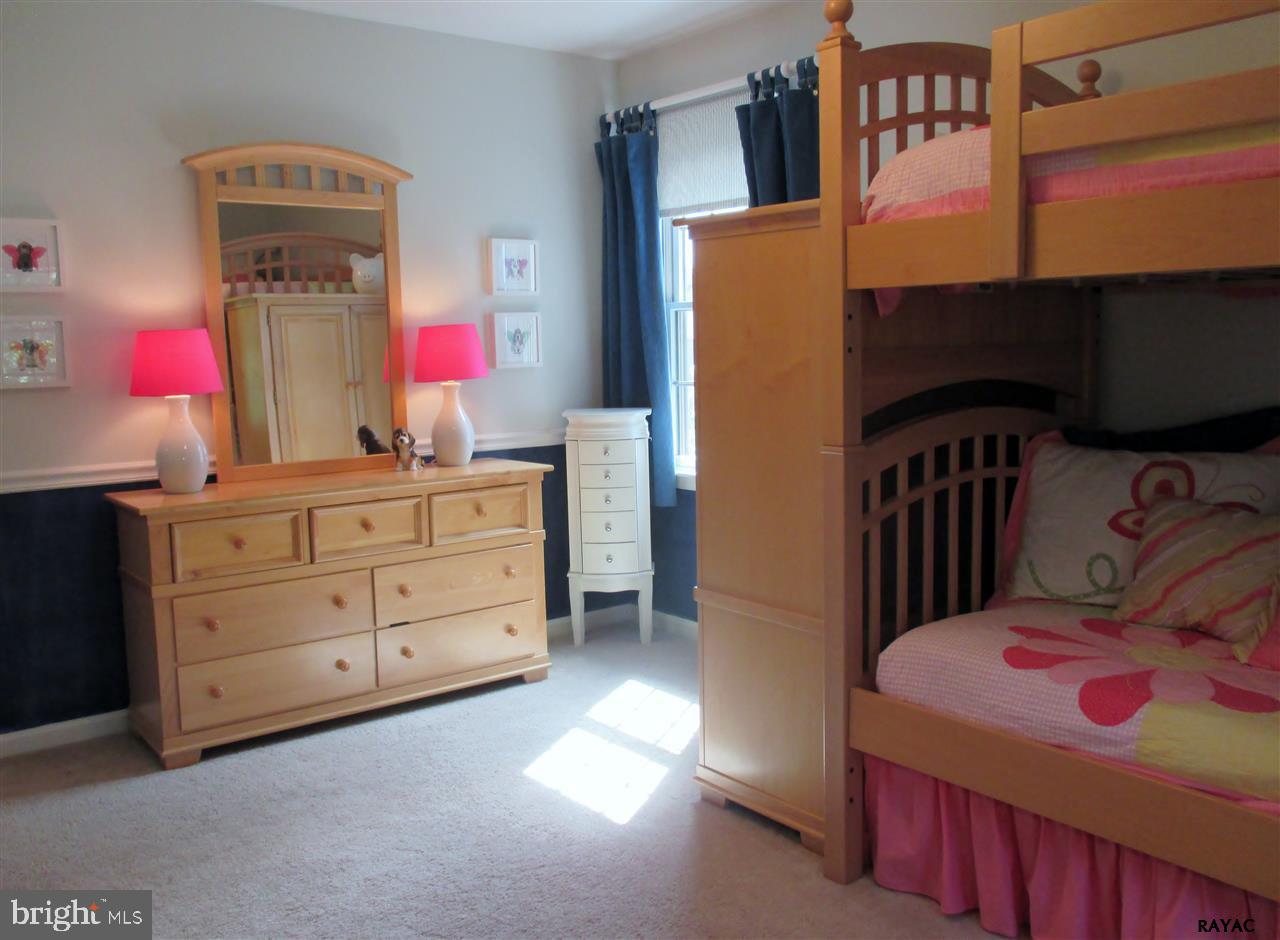 139 Meadow Road York, PA 17406 - Photo 25 of 35 Gallery Image 25
