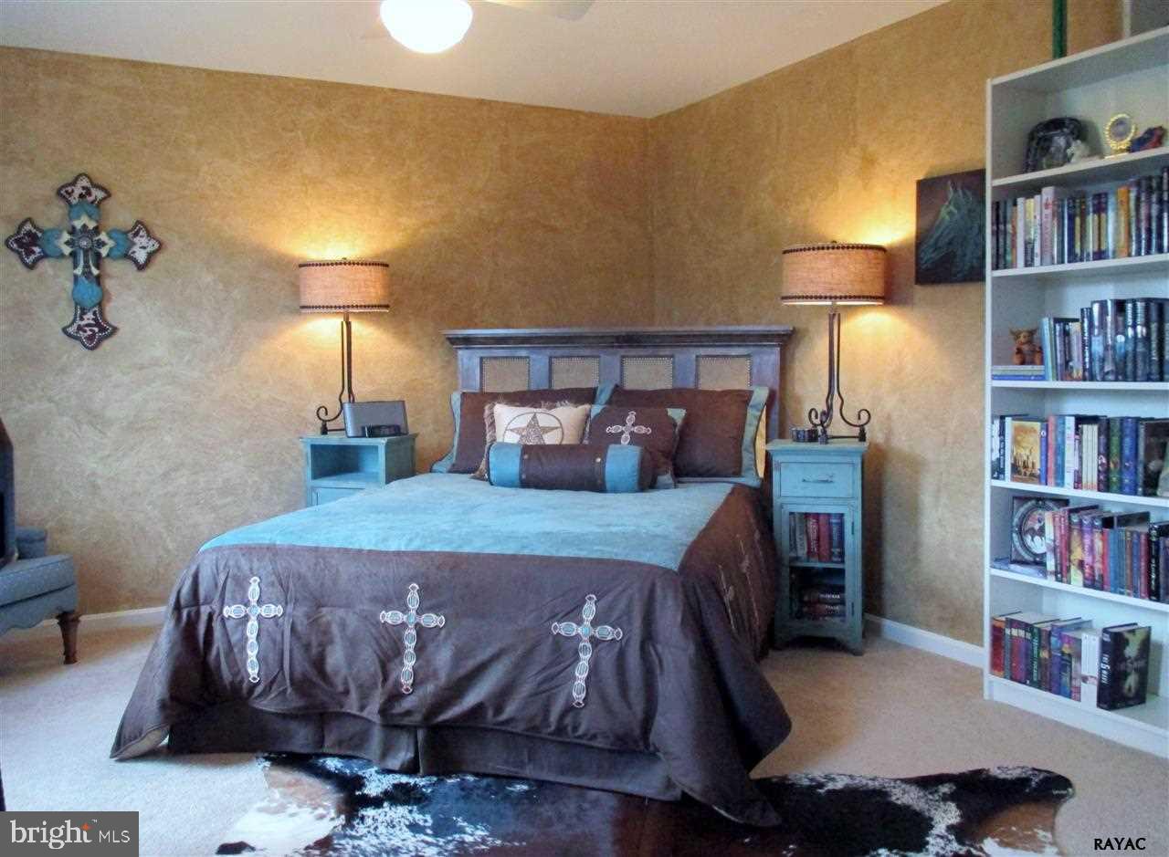 139 Meadow Road York, PA 17406 - Photo 27 of 35 Gallery Image 27