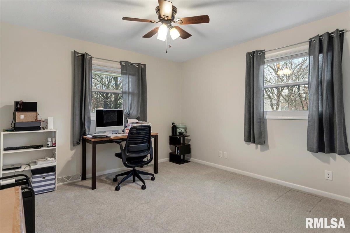 2 Interlacken Road Springfield, IL 62704 - Photo 19 of 35