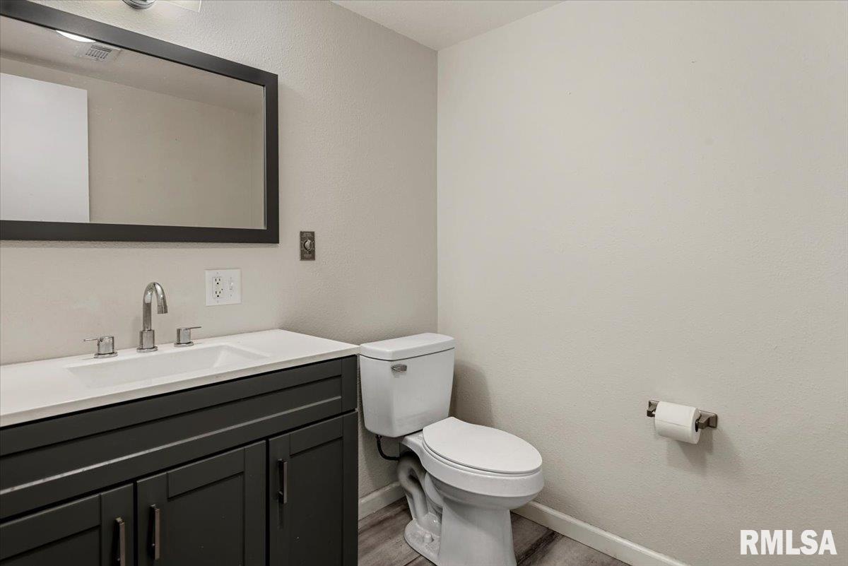 2 Interlacken Road Springfield, IL 62704 - Photo 30 of 35
