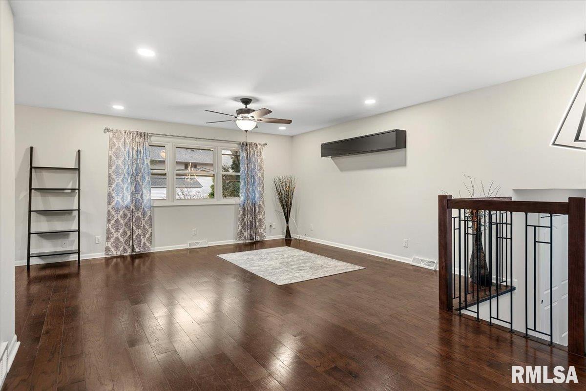 2 Interlacken Road Springfield, IL 62704 - Photo 5 of 35