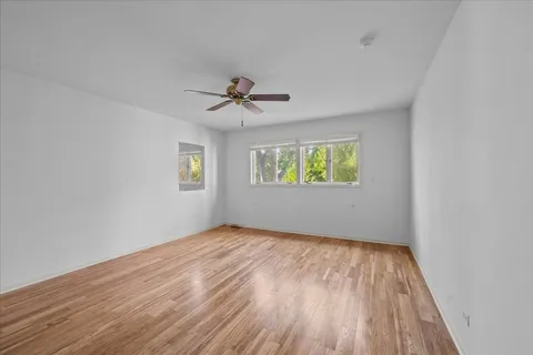 $725,000 | 8 Warrington Drive, Lake Bluff, IL 60044