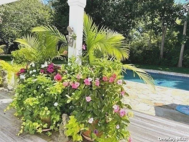 $1,700,000 | 11 Pheasant Lane, Remsenburg, NY 11960