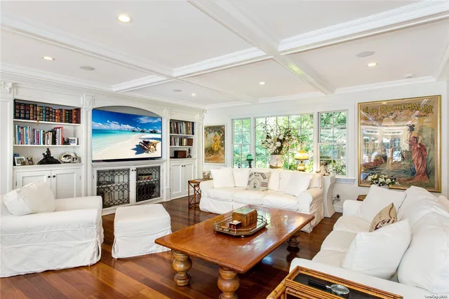 $1,700,000 | 11 Pheasant Lane, Remsenburg, NY 11960