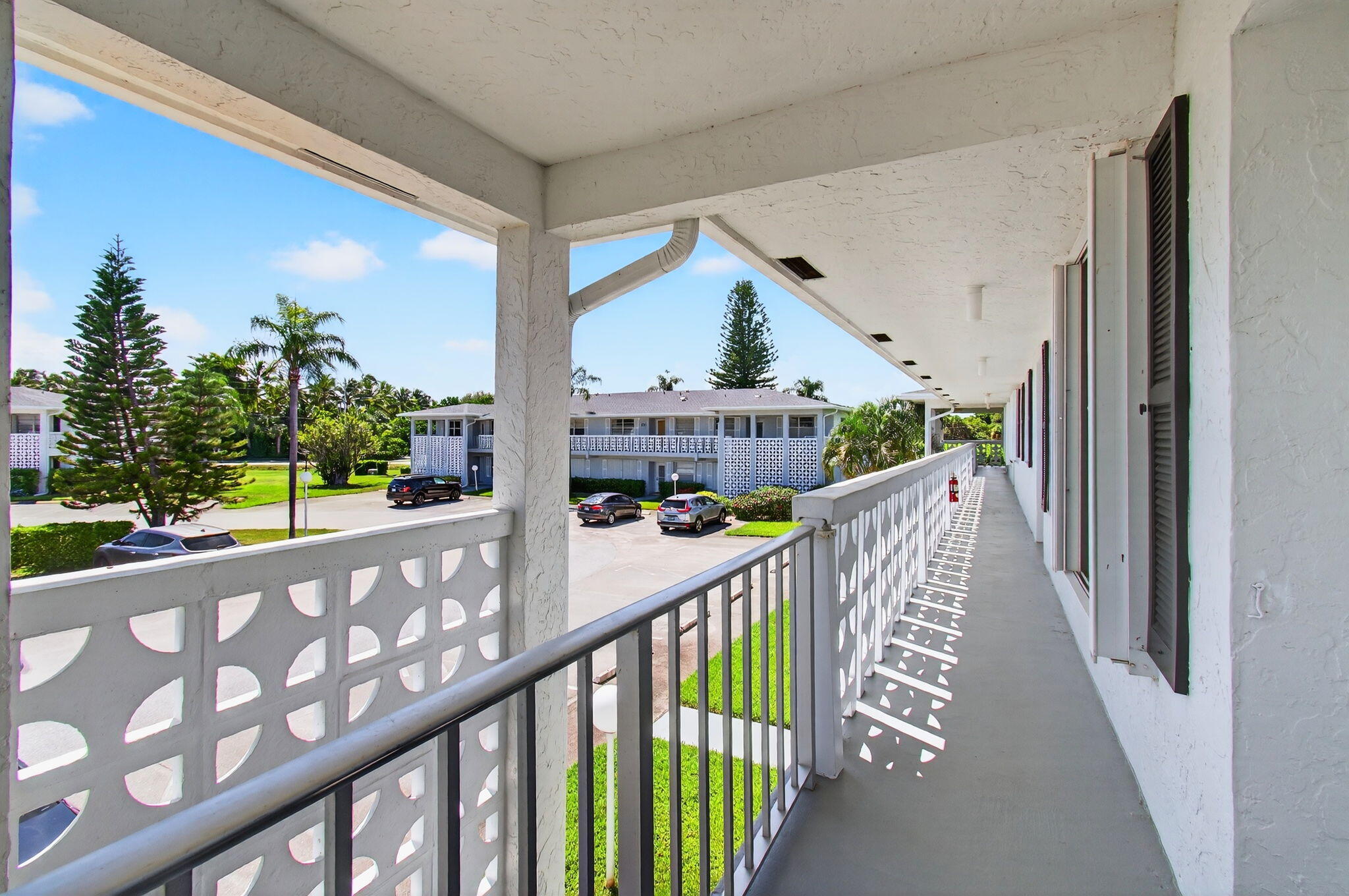 2825 Southwest 13th Street, Unit 204 Delray Beach, FL 33445 - Photo 3 of 62 5-web-or-mls-005_DSC_0047