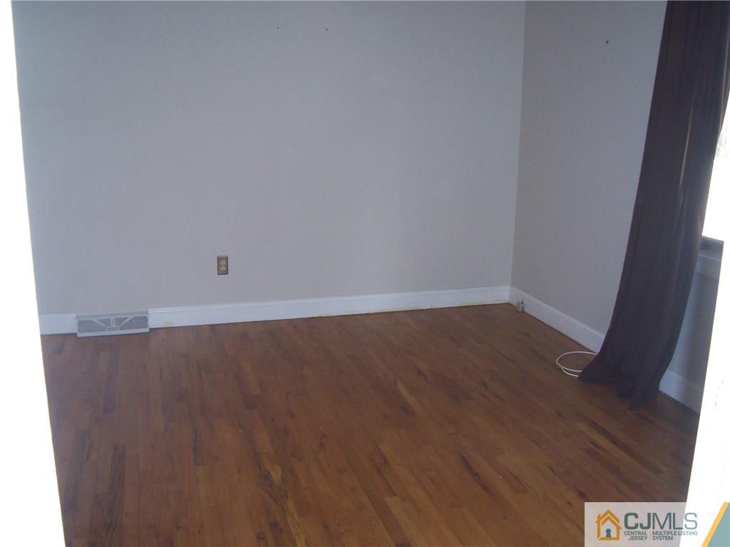 8 Becket Road Manalapan, NJ 07726 - Photo 11 of 20 Gallery Image 11