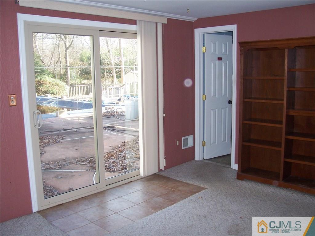 8 Becket Road Manalapan, NJ 07726 - Photo 17 of 20 Gallery Image 17
