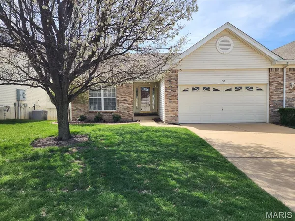 $310,000 | 12 Shimmering Lake Court, Unit 2A, St. Charles, MO 63301