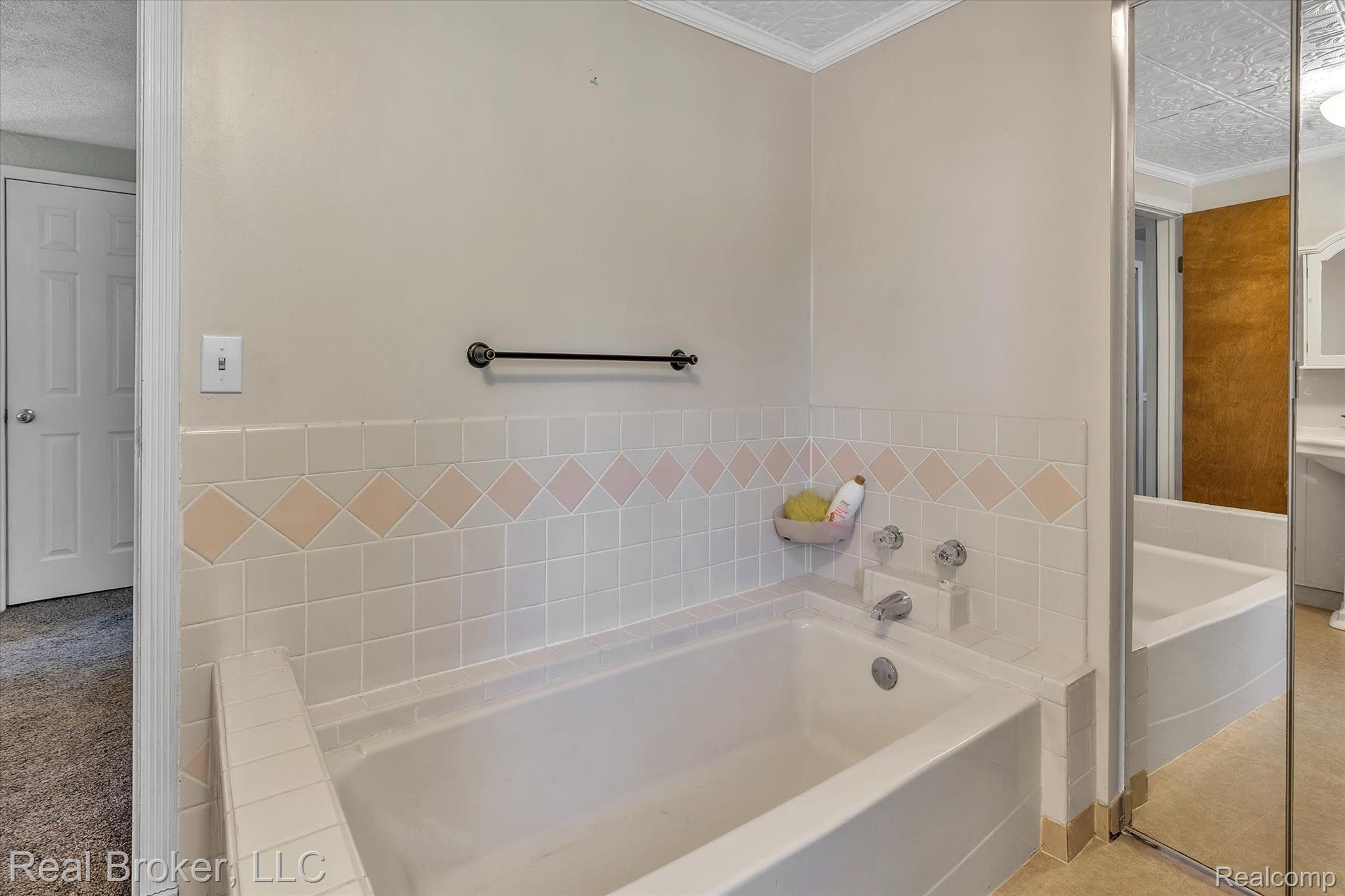21420 Superior Road Taylor, MI 48180 - Photo 39 of 50 Gallery Image 39