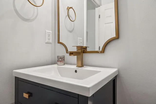 $529,900 | 747 Gloucester Lane, Nashville, TN 37221