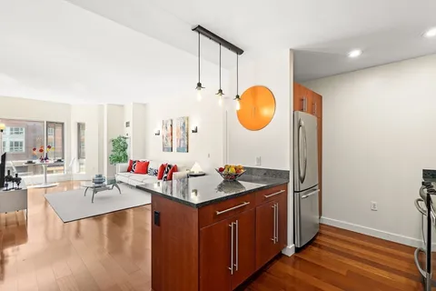 $1,178,000 | 17 Otis Street, Unit 205, Cambridge, MA 02141