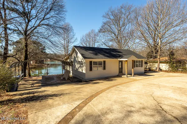 $288,000 | 387 Black Bear Cove, Hernando, MS 38632