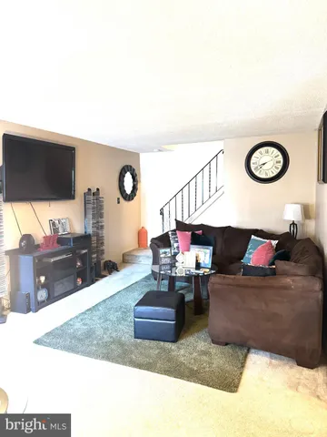 $170,000 | 207 Timber Creek Road, Clementon, NJ 08021