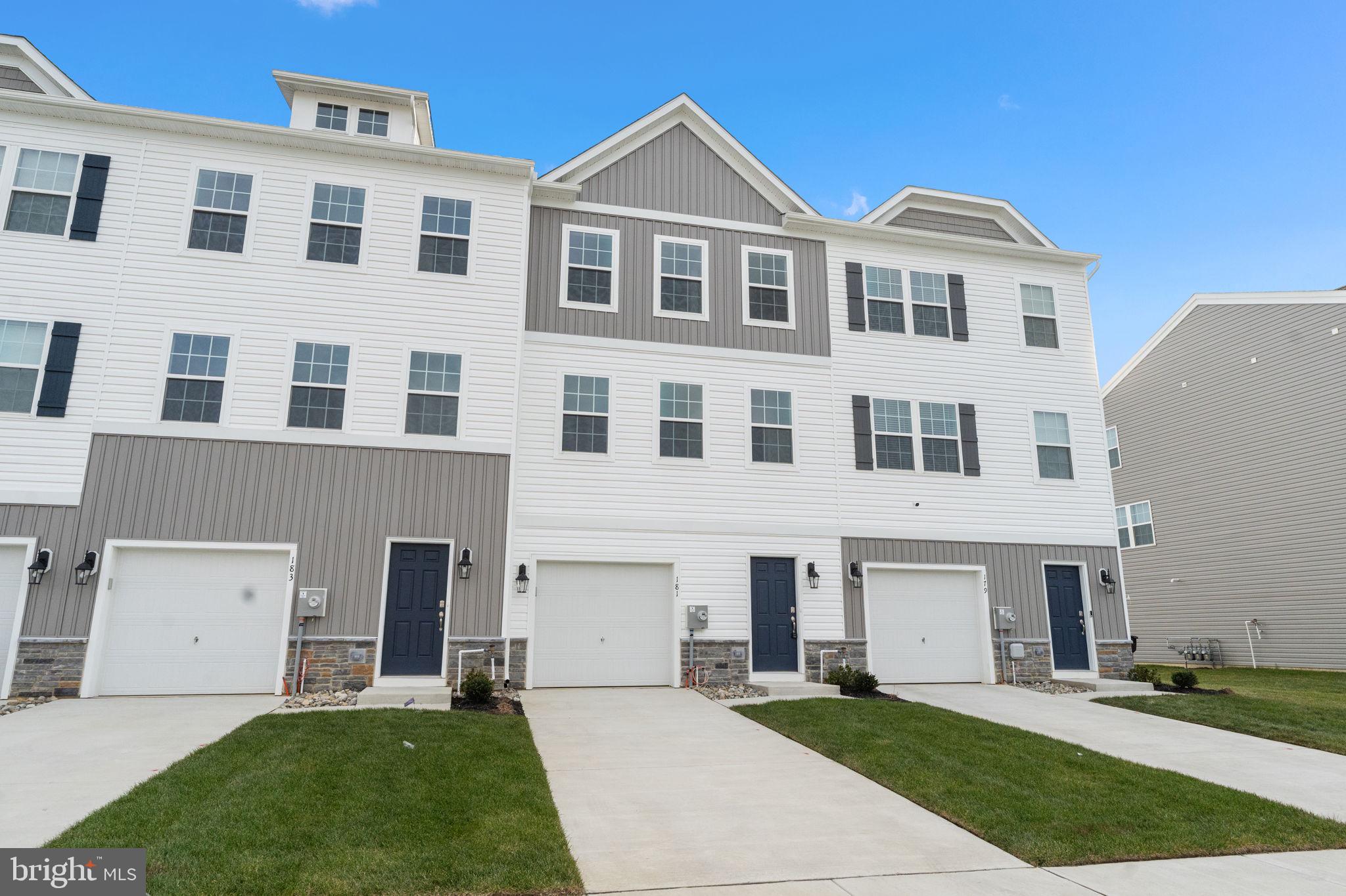 181 Sandy Rdg Road Sicklerville, NJ 08081 - Photo 2 of 40