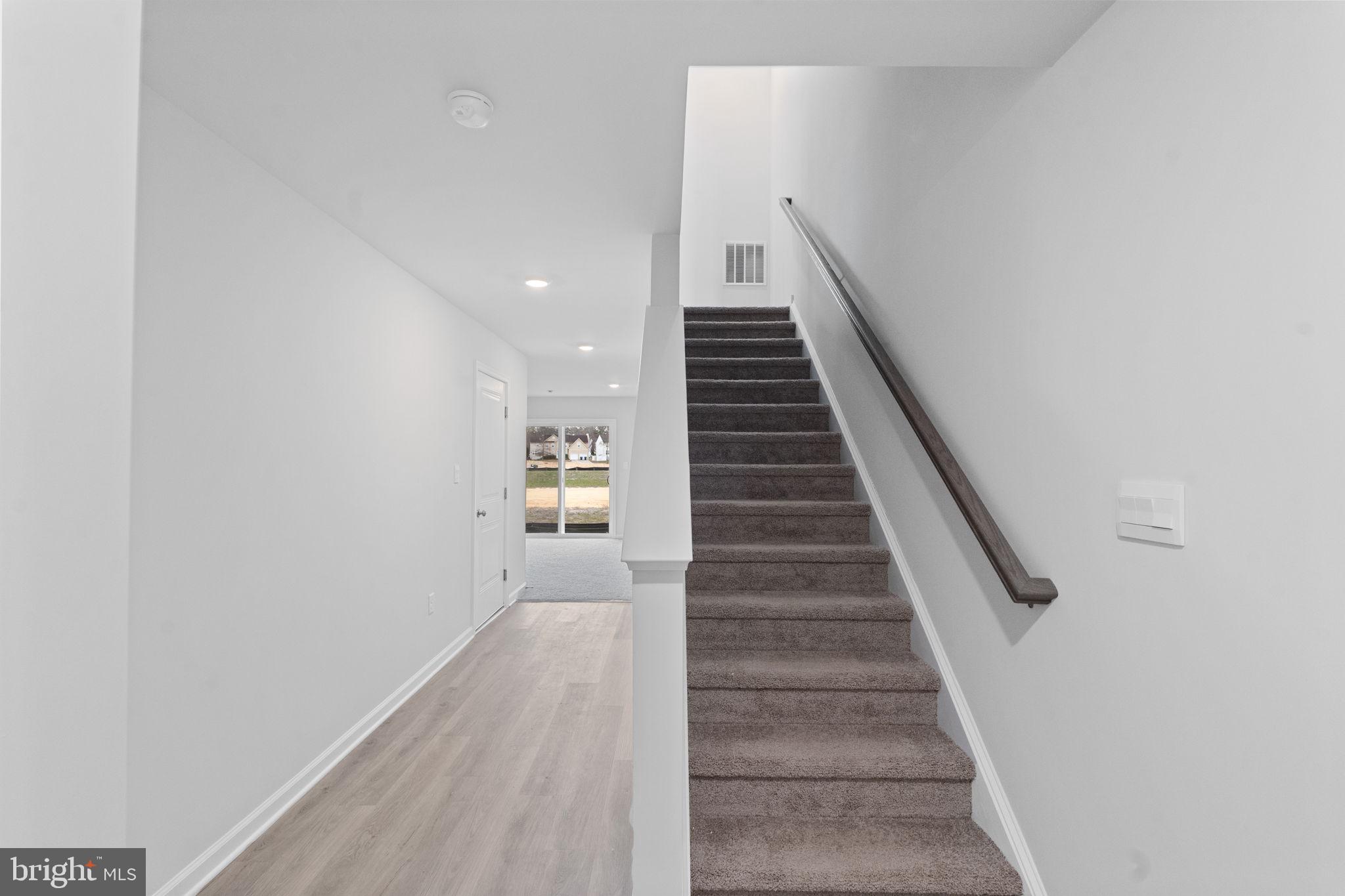 181 Sandy Rdg Road Sicklerville, NJ 08081 - Photo 3 of 40