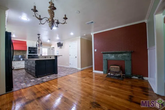 $320,000 | 29306 Red Oak Drive, Walker, LA 70785