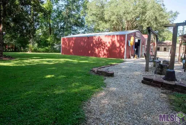 $320,000 | 29306 Red Oak Drive, Walker, LA 70785