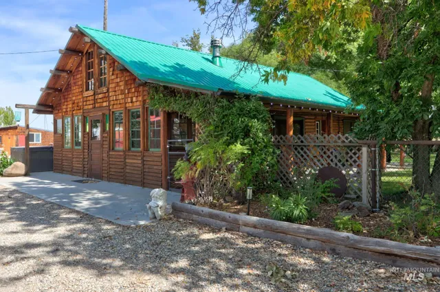 $899,000 | 7202 W Highway, Emmett, ID 83617