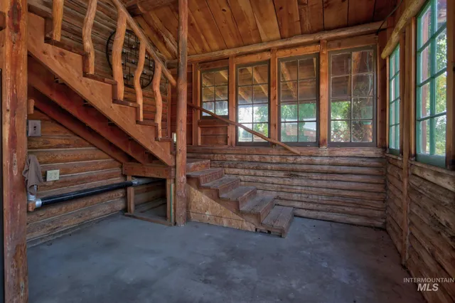 $899,000 | 7202 W Highway, Emmett, ID 83617