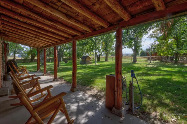 $899,000 | 7202 W Highway, Emmett, ID 83617