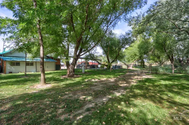 $899,000 | 7202 W Highway, Emmett, ID 83617