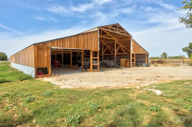 $899,000 | 7202 W Highway, Emmett, ID 83617
