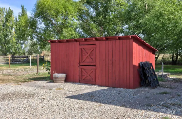 $899,000 | 7202 W Highway, Emmett, ID 83617