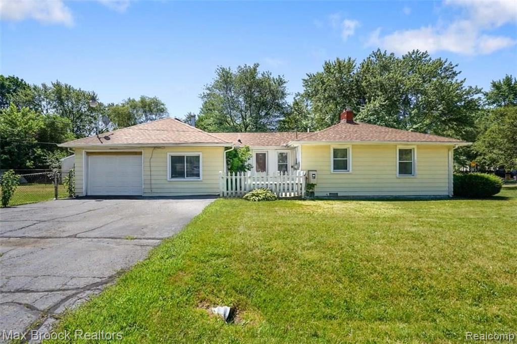4862 Sashabaw Road Clarkston, MI 48346 - Photo 14 of 16 Gallery Image 14