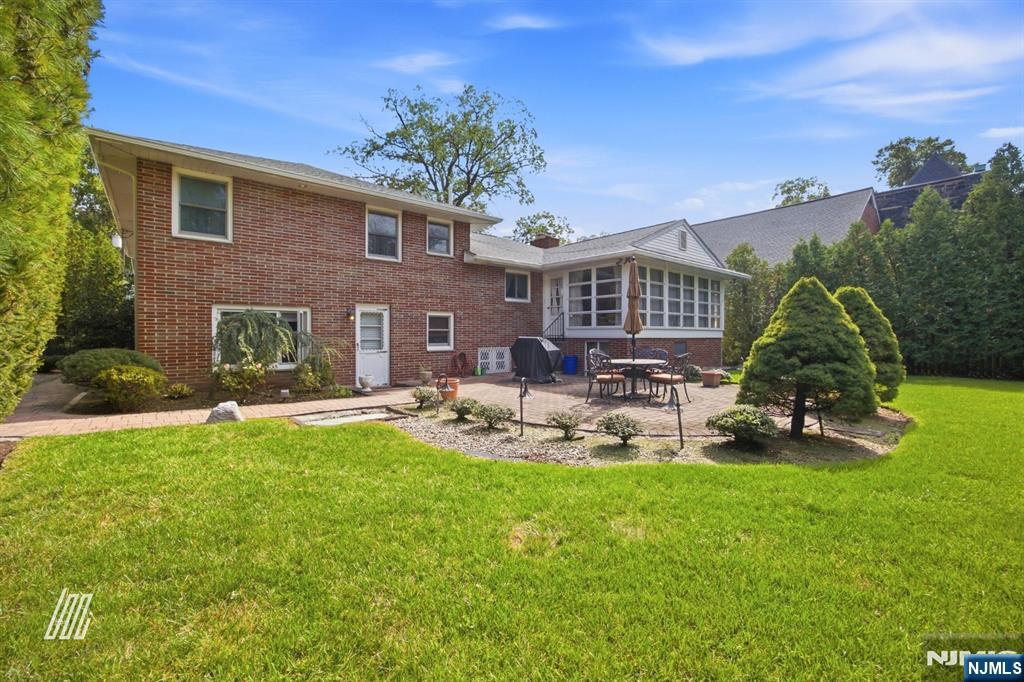 1111 Cumbermeade Road Fort Lee, NJ 07024 - Photo 30 of 30 Gallery Image 30
