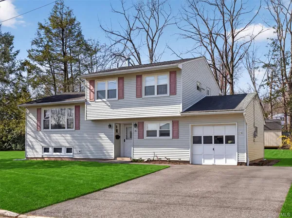 $689,000 | 15 Cypress Lane, Orangeburg, NY 10962