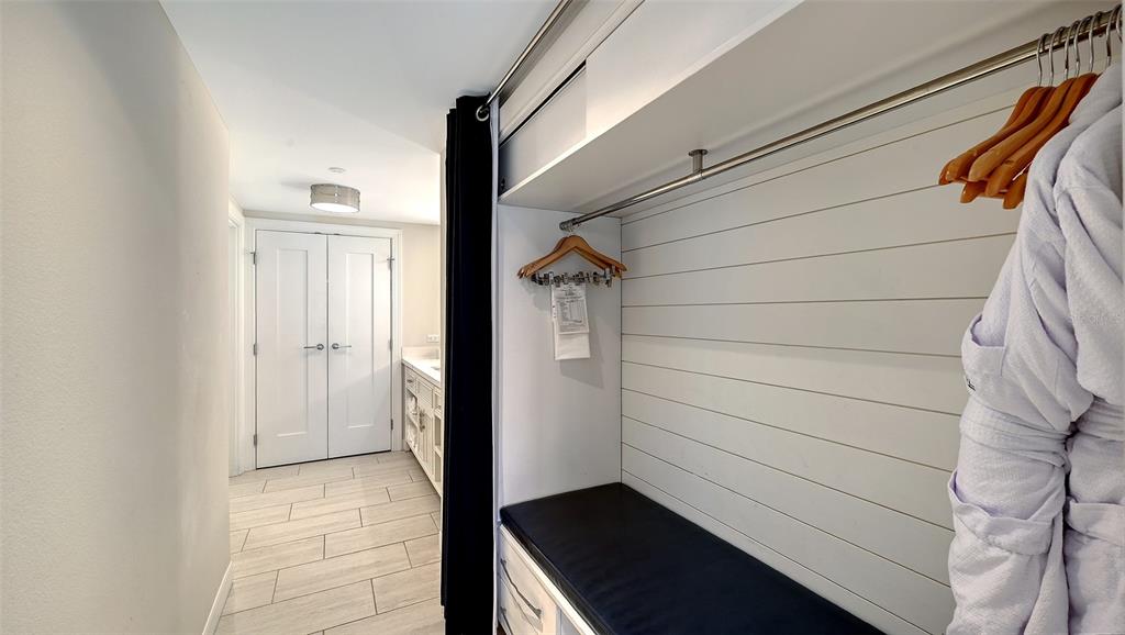 240 Sands Point Road, Unit 4206 Longboat Key, FL 34228 - Photo 16 of 41 Gallery Image 16