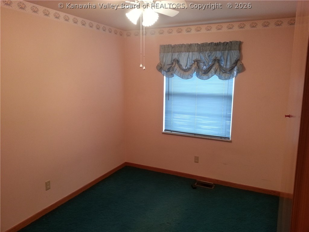 5468 West Pea Ridge Road Huntington, WV 25705 - Photo 5 of 12 Gallery Image 5