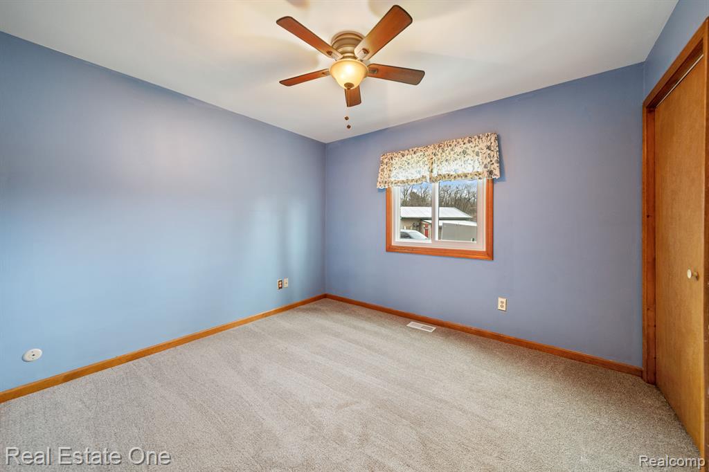 10690 Wolverine Pinckney, MI 48169 - Photo 11 of 24 Gallery Image 11