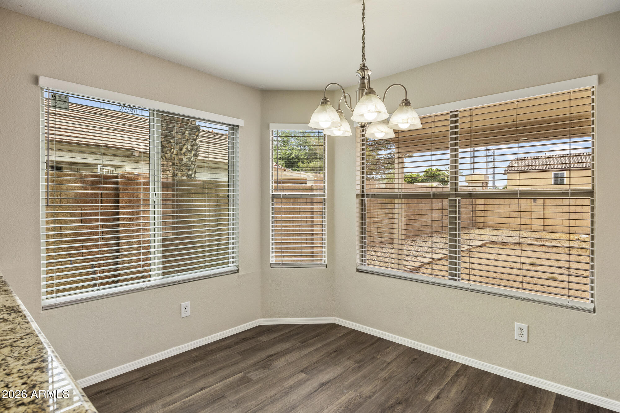 754 South Sorrell Lane Gilbert, AZ 85296 - Photo 6 of 26 1000016229