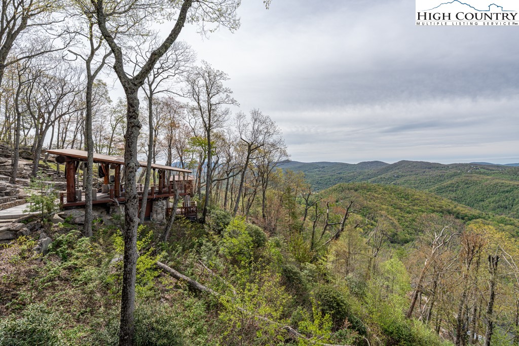 77 Eagles Nest Trail Banner Elk, NC 28604 - Photo 35 of 44 a view of residential houses with trees