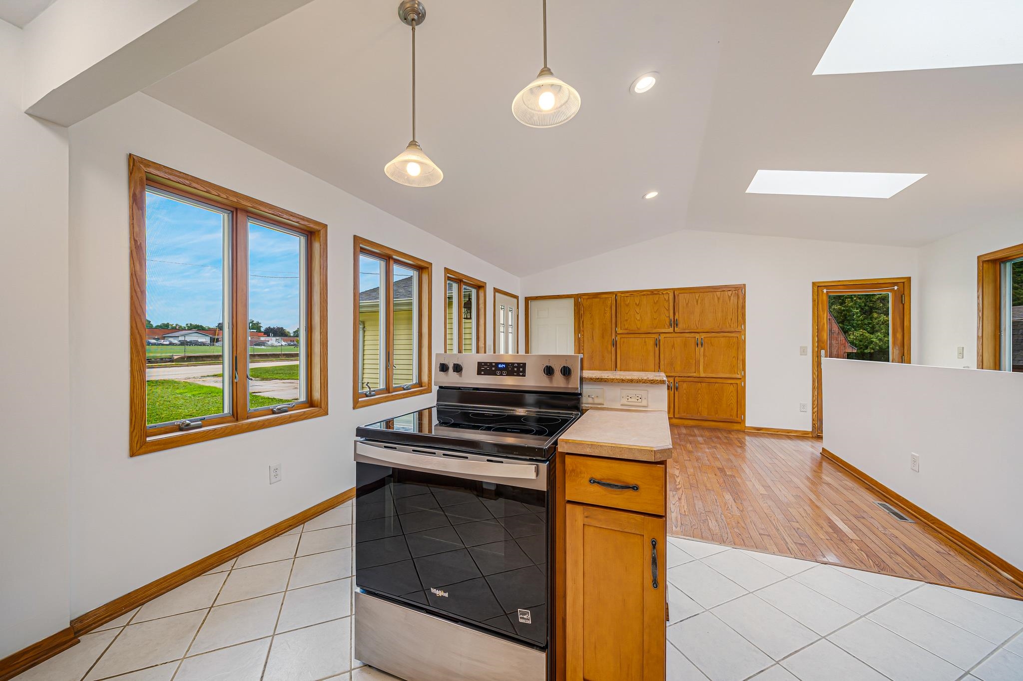 1004 Werner-Allen Road New London, WI 54961 - Photo 16 of 48 Gallery Image 16