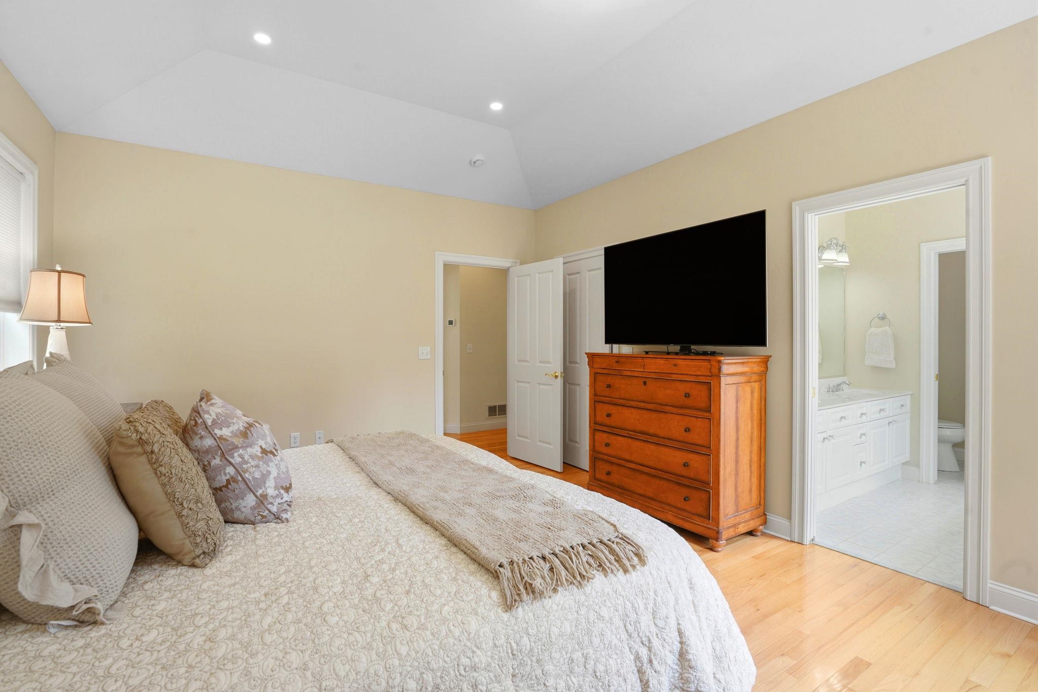 6 Appleton Way, Unit 3 Amherst, NH 03031 - Photo 18 of 41