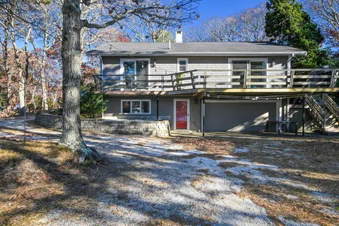 $2,500,000 | 5 Rivers View Road, East Falmouth, MA 02536